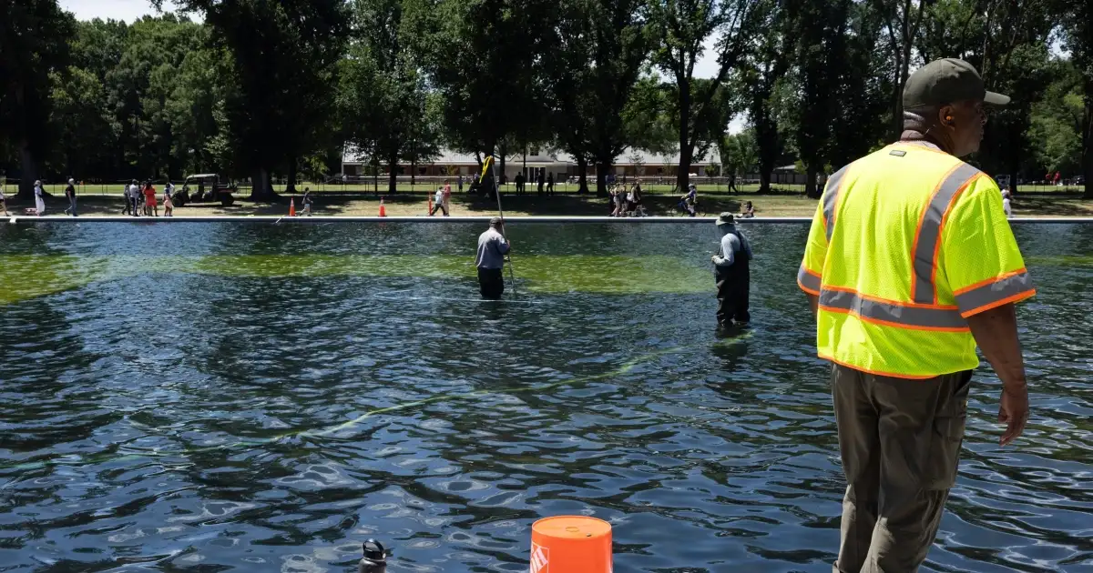 Trump blames vandals for Reflecting Pool problems and says it may need to be drained again - NBC News